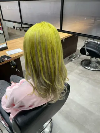 ロング 佐藤 由依/透明感カラーのヘアスタイル