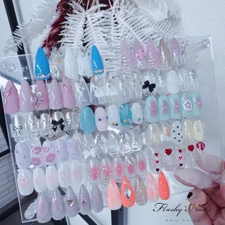 ネイル Flashy Nailsのネイルデザイン