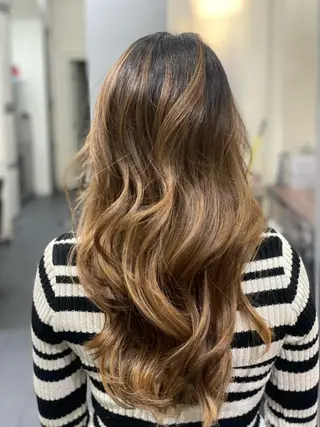 ロング カラー S.MASTARD所属・TAKA ♦︎bridge♦︎のヘアスタイル