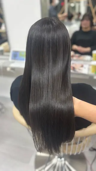 ロング カラー 今月限定特別価格！✨ ムウミのヘアスタイル