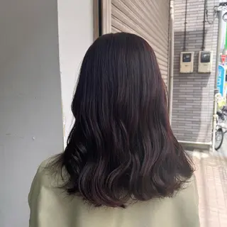 セミロング カラー よしだ しおりのヘアスタイル