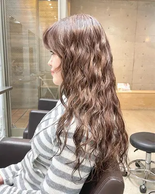 ロング パーマ 【arc】Ruri コテ巻き風パーマのヘアスタイル