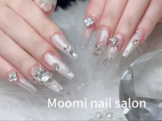 ロング moomi ゆりのネイルデザイン