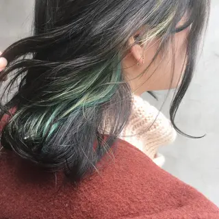 ミディアム カラー RINA🧤 デザインとボブのヘアスタイル