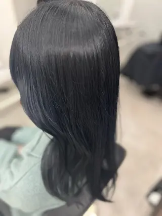 ミディアム カラー 🫧ぷる艶カラー🫧 Yuubi🦩のヘアスタイル