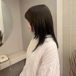 ミディアム yiye aoyama所属・表参道yiye うららのヘアスタイル