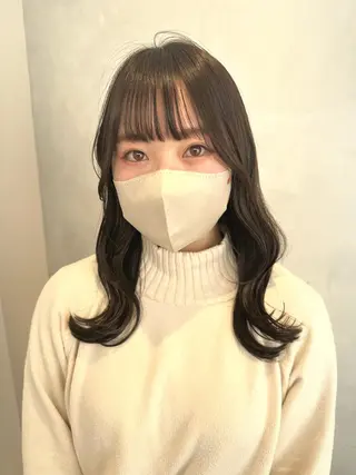 ミディアム カラー デザインカラー/パー マ🦖外岡咲希🦖のヘアスタイル