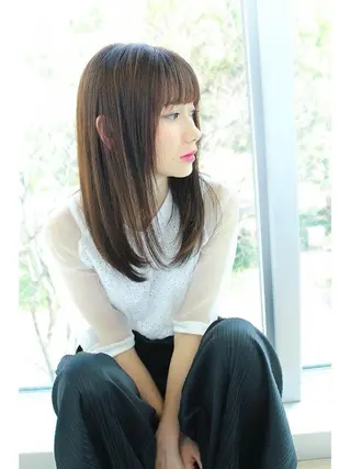 ミディアム Aura所属・丸山 心 / 艶カラーのヘアスタイル