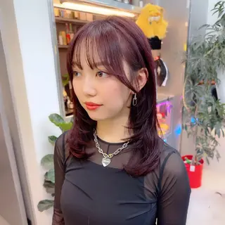 ミディアム カラー 岡野 静華のヘアスタイル