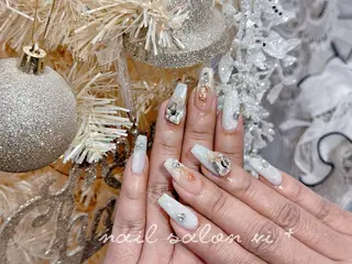 ネイル ✨Nailsalon Vi+✨のネイルデザイン