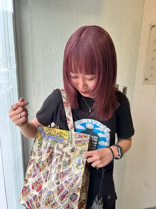 セミロング カラー sliver renのヘアスタイル