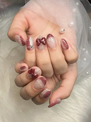 ネイル 💅ネイルハウス🏡 🎀TOMO🎀のネイルデザイン