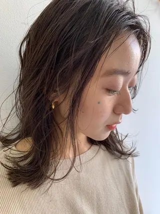 カラー 髙橋一哉　ブリーチ/ ベージュカラーのヘアスタイル