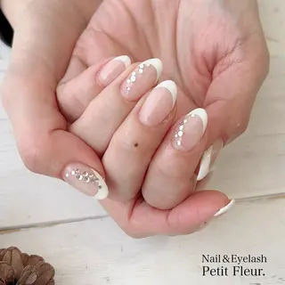 ネイル Petit Fleur所属・青柳 亜梨奈のマツエク・マツパデザイン