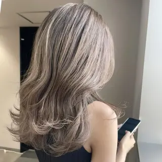 セミロング カラー ヘアアレンジ 松井那津子 /ハイライトブリーチのヘアスタイル