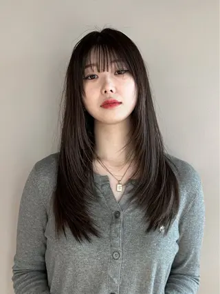 ロング レイヤー/顔周り カット/松岡 祥利のヘアスタイル