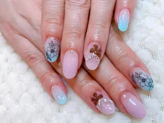 ネイル f'bloom L’ecrinのネイルデザイン