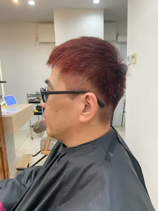 カラー メンズ 平野 利希菜のヘアスタイル