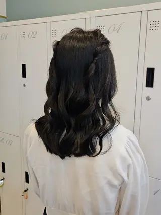 セミロング ヘアアレンジ ミク🇰🇷 /Agu hairのヘアスタイル