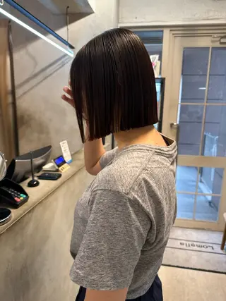 ショート REINA☁️透明感 カラー/ぷつっと♡のヘアスタイル