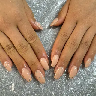 ネイル VIERU 🌈🎀💖のネイルデザイン