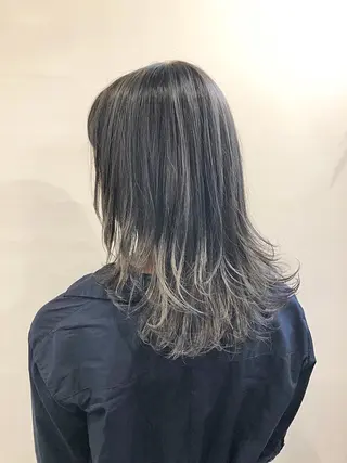 セミロング カラー noa.所属・noa. 高橋タツヤのヘアスタイル