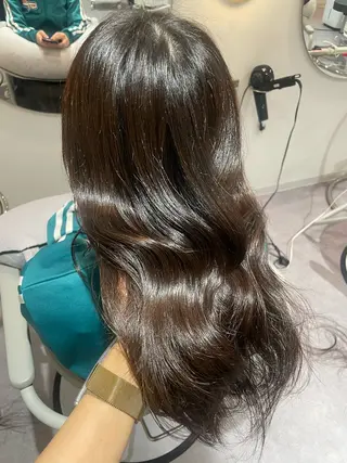 ロング 廣岡 采音のヘアスタイル