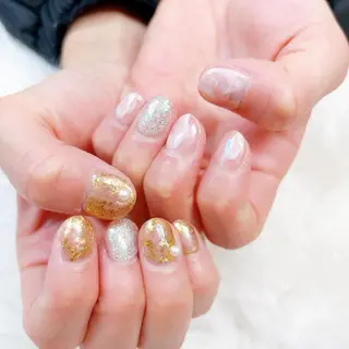 ネイル 根津 綾子のネイルデザイン