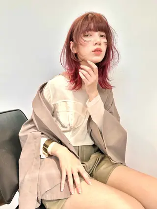 ミディアム カラー 染谷 遥花のヘアスタイル