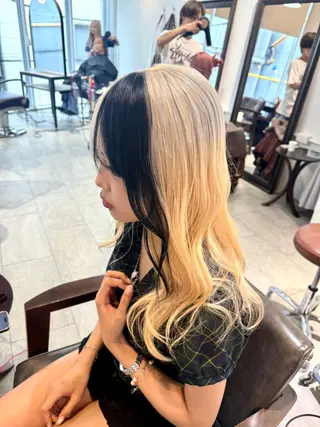 セミロング カラー 🌈インナーカラー ‘ショウマ’🌈のヘアスタイル