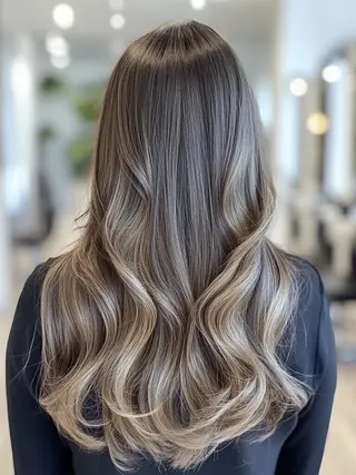 カラー Santa'Fe所属・今西 奈々香のヘアスタイル