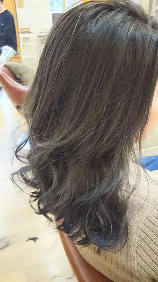 セミロング hunch【ハンチ】所属・【hunch】 ayakaのヘアスタイル