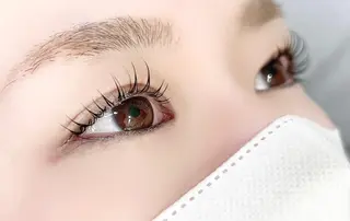 マツエク・マツパ &me beautyのネイルデザイン