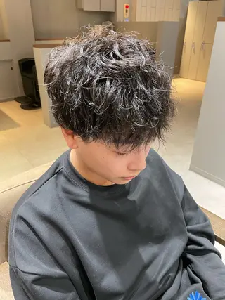 パーマ メンズ エマ ピボット 中川店所属・富原崇太/切りっぱな しボブ/透明感カラーのヘアスタイル