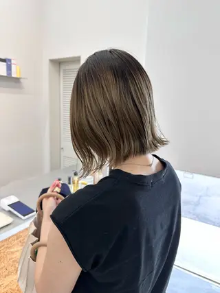 ミディアム 南 星来のヘアスタイル