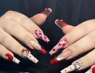 ネイル Pure&Rich Nailのネイルデザイン