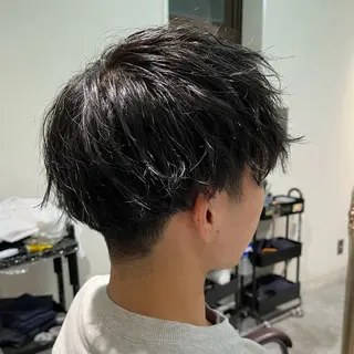 メンズ フェザーパーマ🌙 毛流れ yuzukiのヘアスタイル