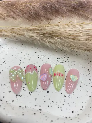 ネイル AngelChris ビューティーサロンのネイルデザイン