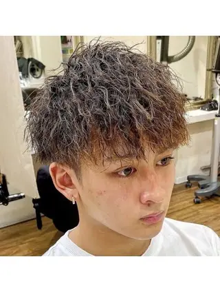 ショート 衞藤 諒一のヘアスタイル