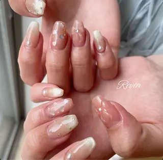 ネイル revia所属・ERI Nailistのネイルデザイン