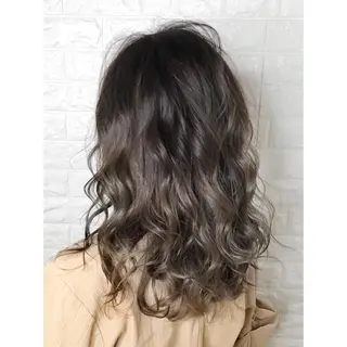 ミディアム カラー KIZU 髪質改善 オカルト怪談のヘアスタイル