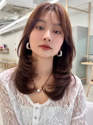 セミロング カラー レイヤー×透明感 🇰🇷鈴木啓太のヘアスタイル