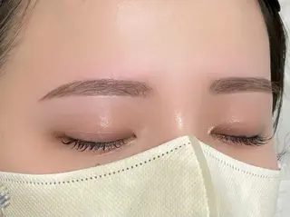 アイブロウ ecarg 𝐇𝐎𝐍𝐎のマツエク・マツパデザイン