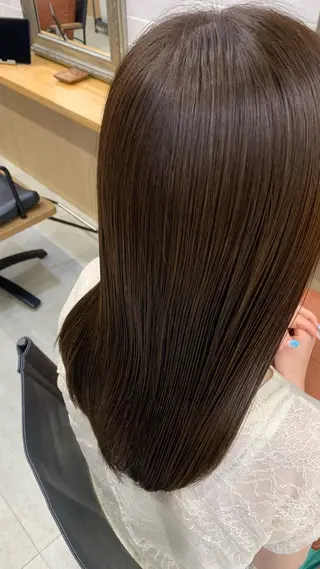 ロング カラー 萩原 雅のヘアスタイル