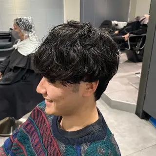 ミディアム パーマ メンズ 🐦‍🔥フェザーパ ーマ🐦‍🔥きるやのヘアスタイル