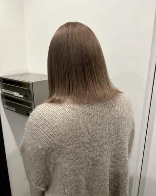 ミディアム カラー hen所属・心斎橋/レイヤー/ ブリーチ/モエのヘアスタイル