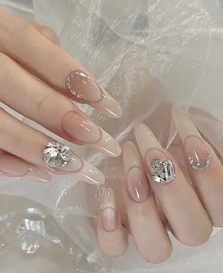 ネイル Dola Nail ユキンイのネイルデザイン