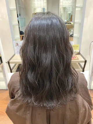 セミロング カラー Aimer Hair Design Lewis所属・伊藤 いほみの眉毛・アイブロウイメージ