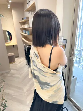 ショート カラー autre所属・大久保 ひでなりのヘアスタイル