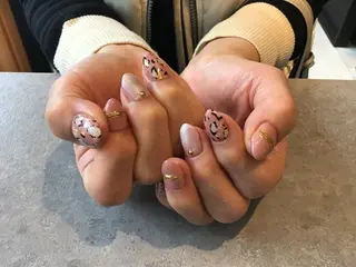 ネイル Nest 蜂谷のネイルデザイン